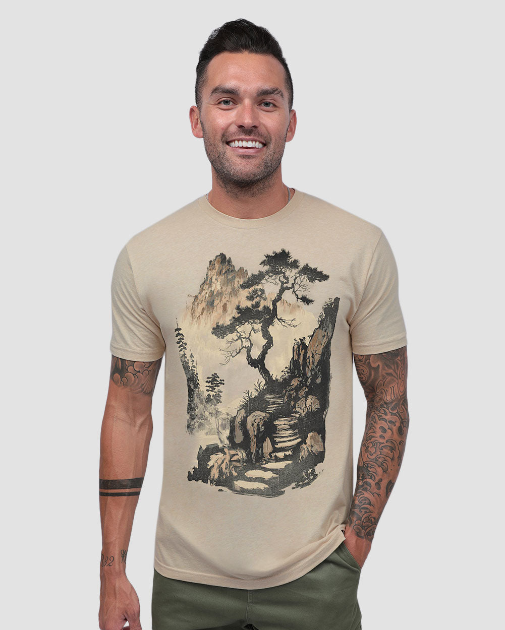 Graphic Artwork Soft Tee Comfortable Casual T Shirt for Men